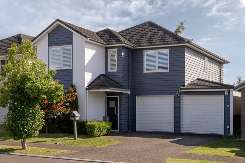 Spacious Family Living in The Lakes