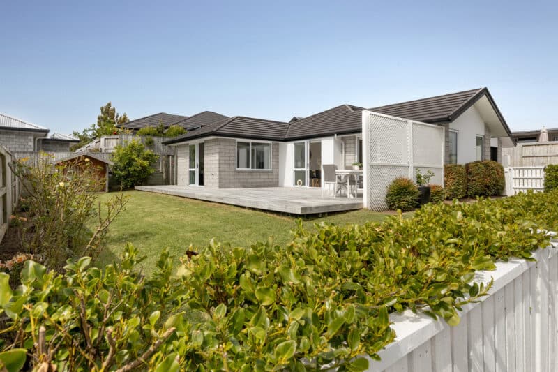 Spacious & Simple Living