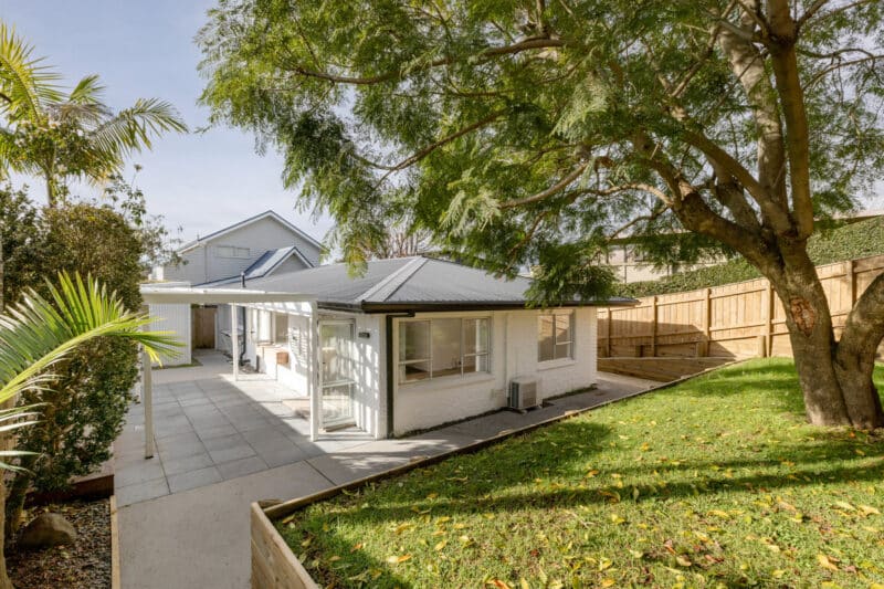 Easy Living in the Heart of Judea