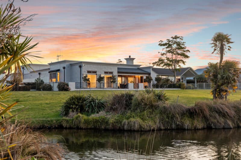 Block Solid, Water Views, Space & Style