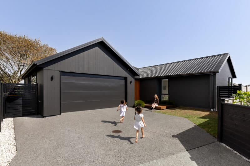Near-New Living, Coastal Convenience